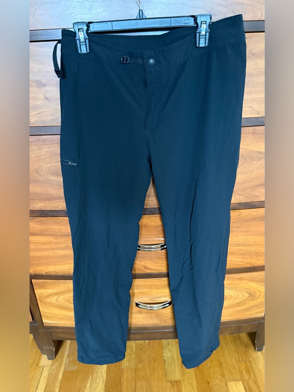 Mountain Hardwear Black women's size 8 fleece line pants Pants